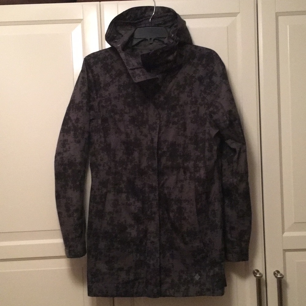 Columbia Sportswear hooded raincoat